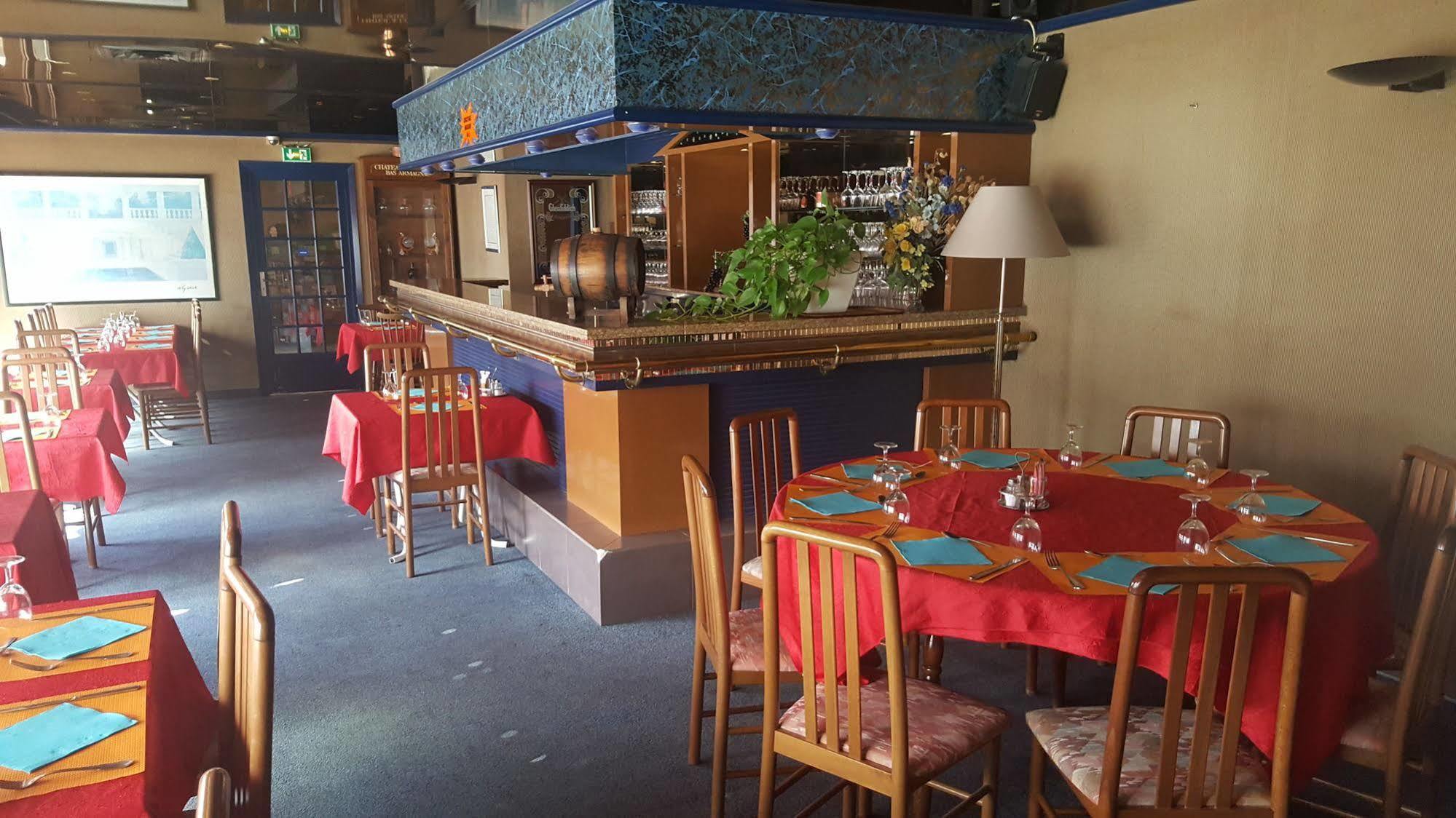 Le Skippy Dancotel Saint-Pierre-des-Corps Exterior photo